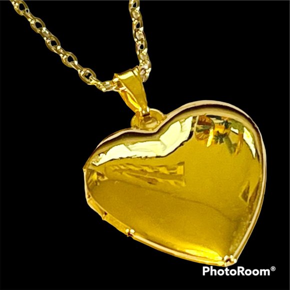 Vintage Gold Heart Locket Necklace Picture Photo Charm 18" Plated - Picture 1 of 9